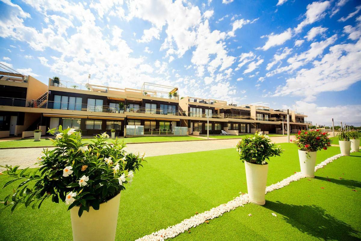 Penthouse 2 Bedrooms In Mil Palmeras Пилар де ла Горадада Экстерьер фото